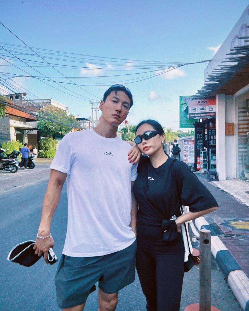potret Honey J dan suami liburan di Bali (instagram.com/__honey.j__)