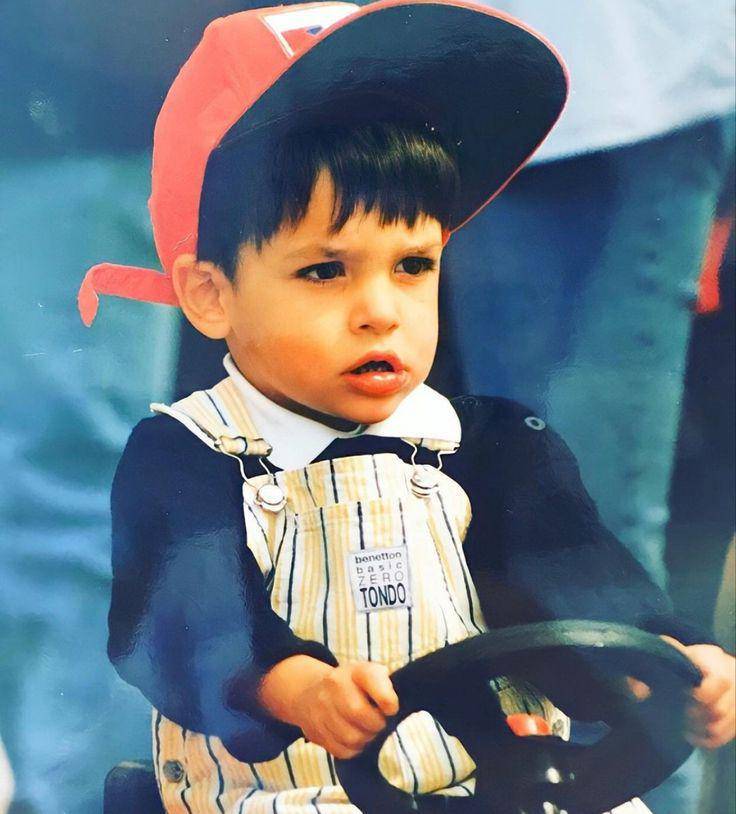 Carlos Sainz Jr. (franchufeuillassier.tumblr.com)
