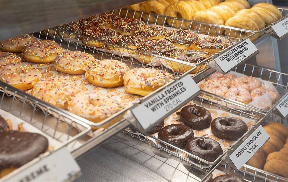 Dunkin's Donuts (instagram.com/dunkin)