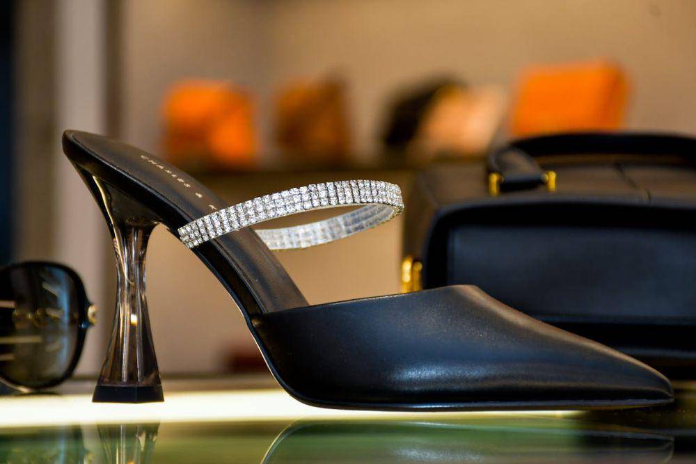 ilustrasi high heels (pexels.com/iram shehzad)