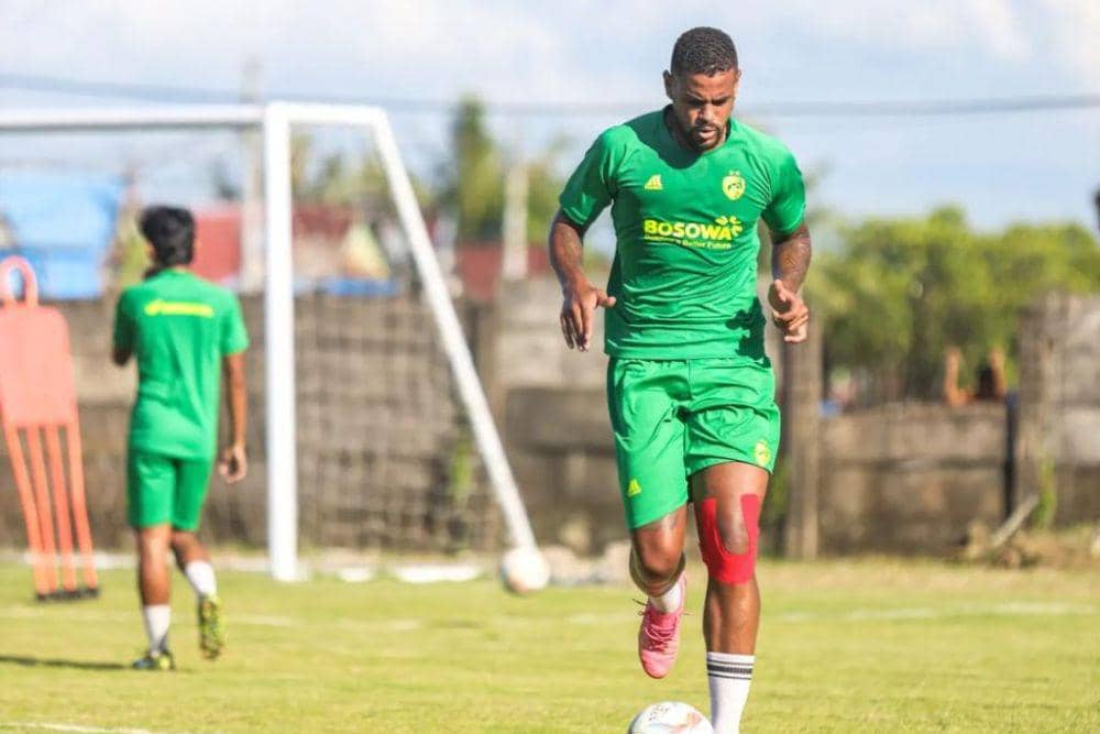 Ze Paulo dalam sesi latihan PSM Makassar di Bosowa Sports Center Makassar pada 21 Februari 2024. (Instagram.com/psm_makassar)
