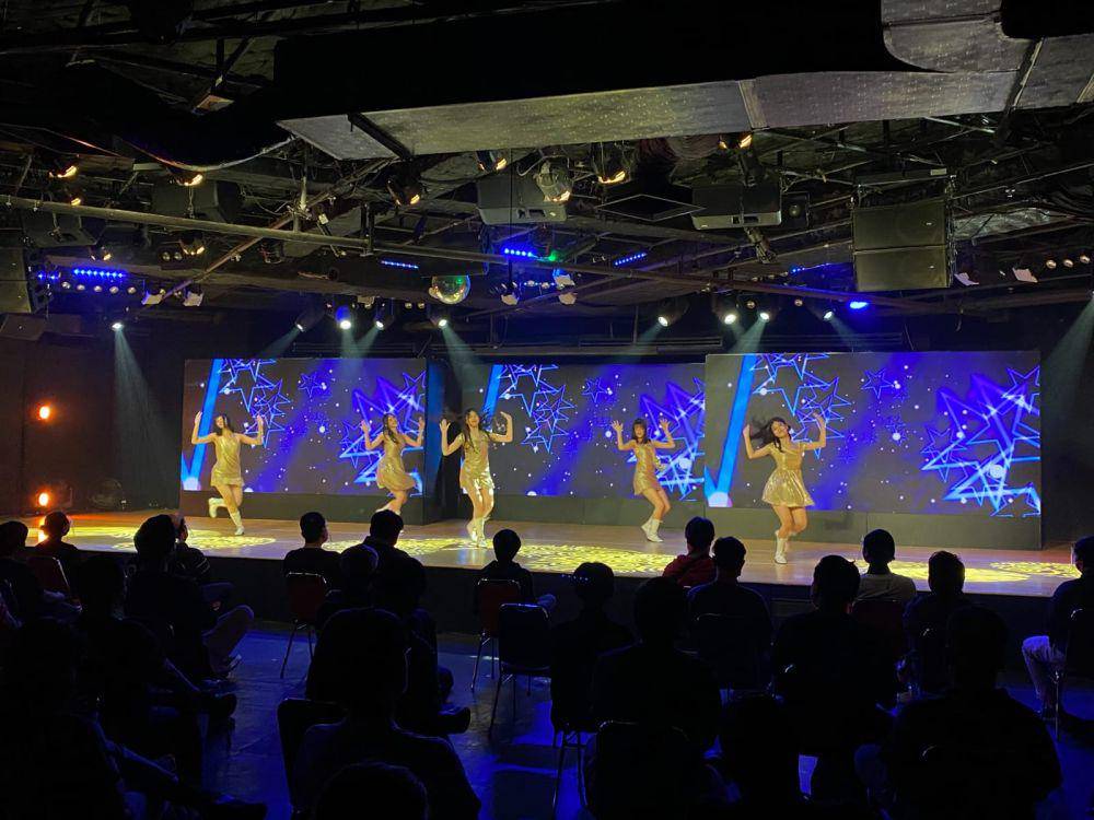 Member JKT48 (x.com/officialjkt48)
