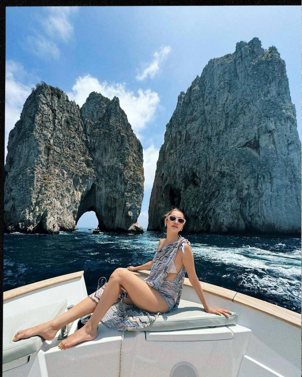 potret BCL dan Tiko di Pulau Capri, Italia (instagram.com/itsmebcl)