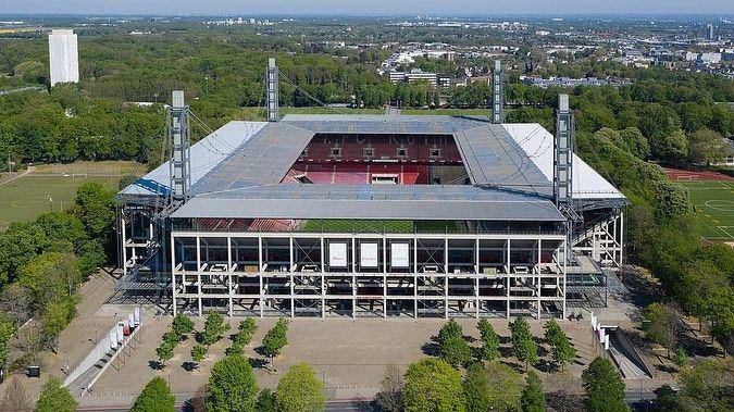 RheinEnergieStadion
(instagram.com/the_matchday_man)