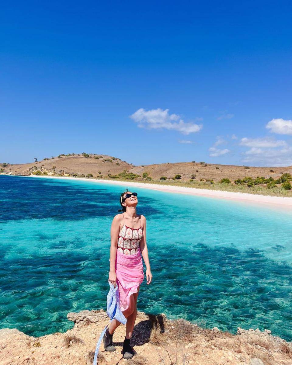 potret Luna Maya liburan ke Sumbawa (instagram.com/lunamaya)