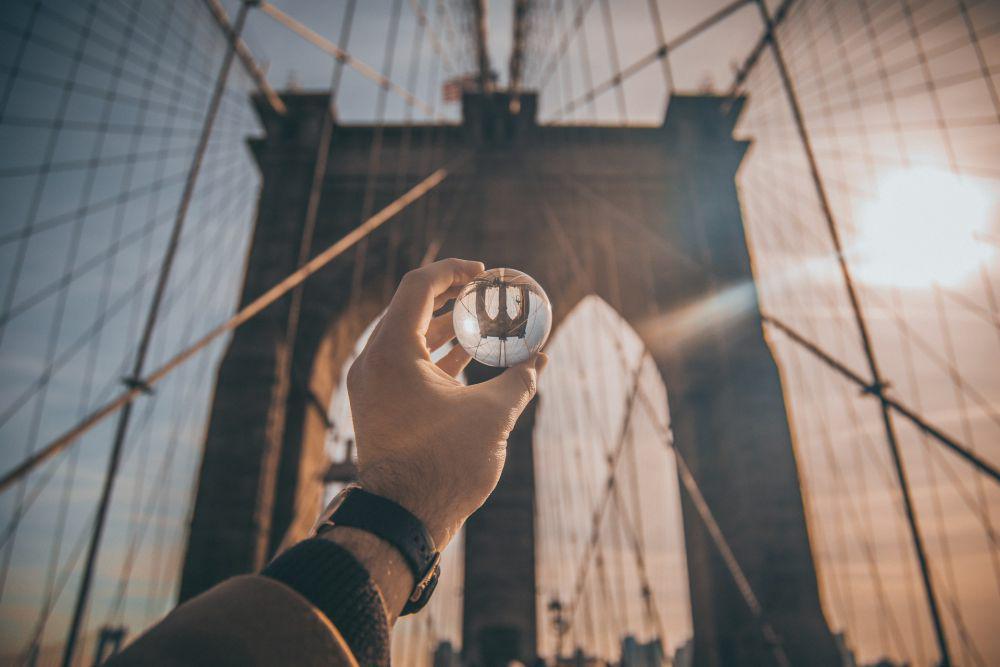 persepsi yang unik (unsplash.com/Brendan Church)