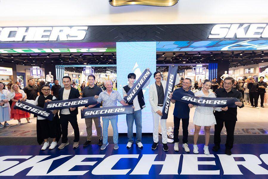 Hwang In Youp, Joe Taslim, dan Enzy Storia menjadi Guest Stars Grand Opening Skechers Store Senayan City (Dok. Skecher Indonesia)