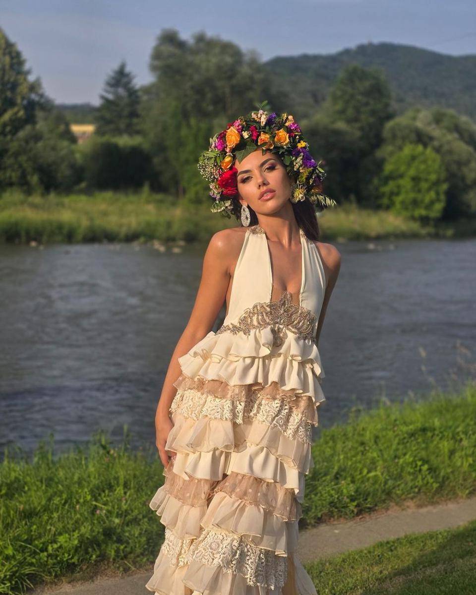 Potret Finalis Miss Supranational 2024 di Summer Solstice Party (Instagram.com/rnbespana)