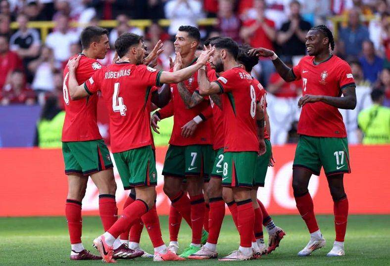 Selebrasi Portugal saat lawan Turki di Euro 2024, Sabtu (22/6/2024). (uefa.com)