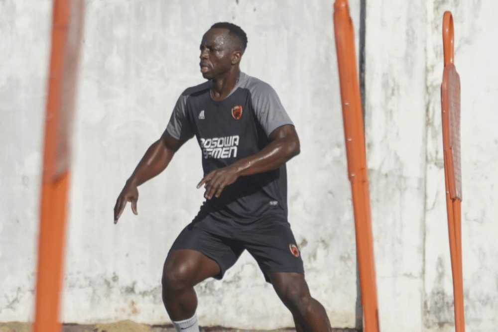 Donald Bissa dalam sesi latihan PSM Makassar di Stadion Kalegowa Pallangga pada 17 September 2023. (Instagram.com/psm_makassar)