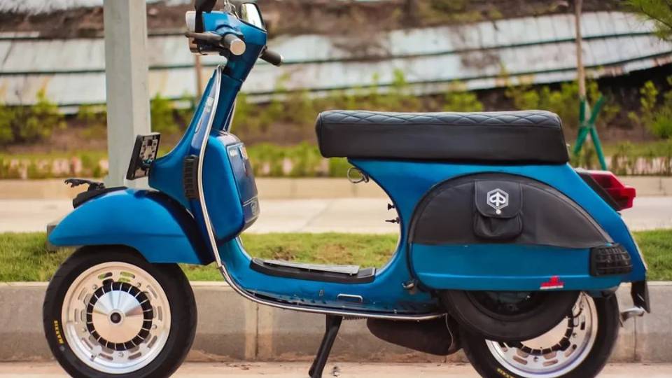 Vespa px (instagram.com/vespapx_indonesia)