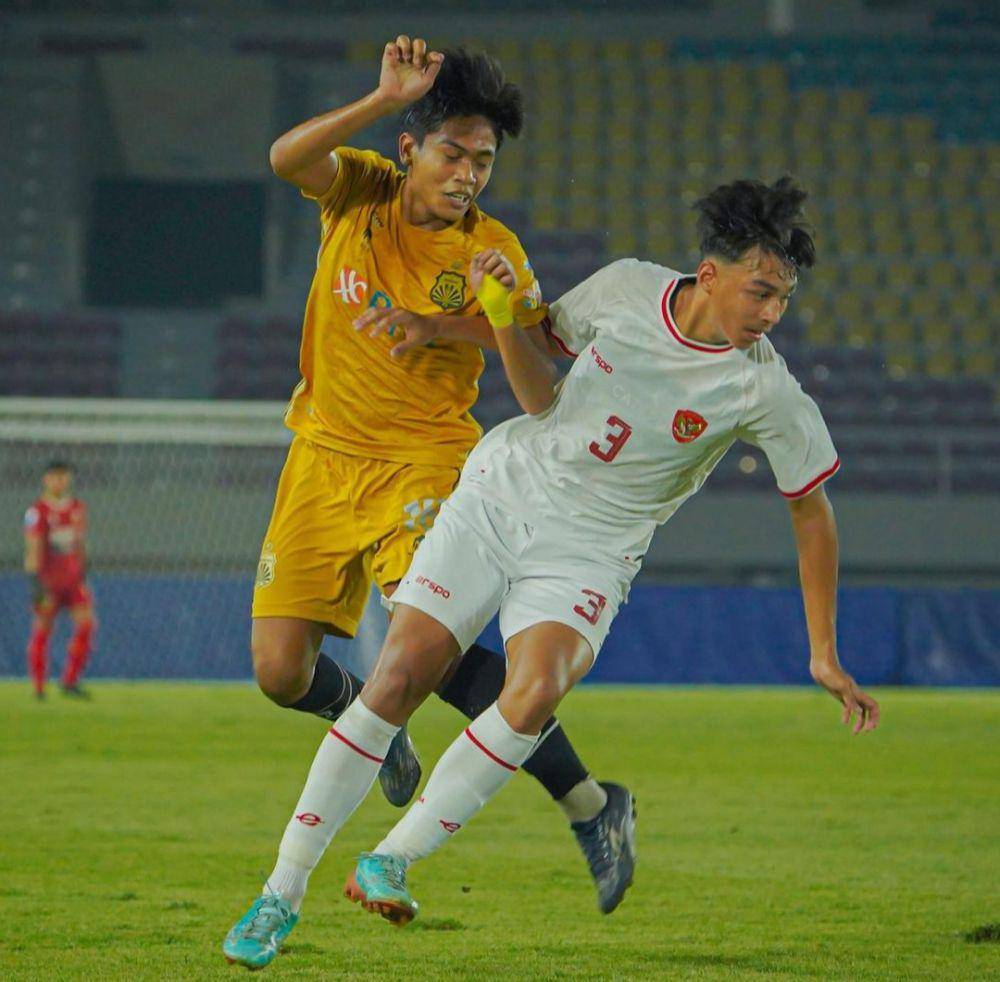 potret Diego Sinathrya berseragam Timnas Indonesia (instagram.com/darius_sinathrya)