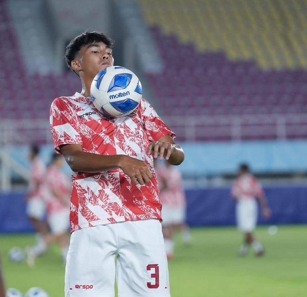 potret Diego Sinathrya berseragam Timnas Indonesia (instagram.com/darius_sinathrya)