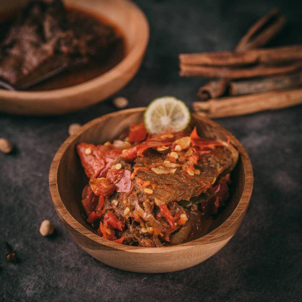 Dendeng batokok (instagram.com/minitycatering)