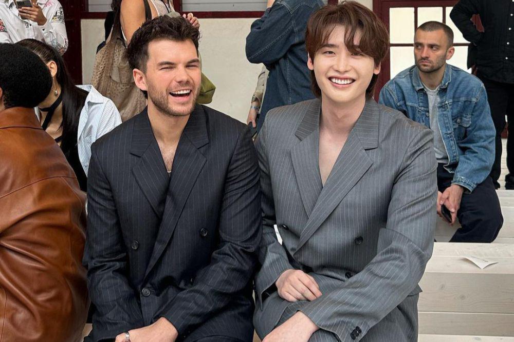 7 Potret Lee Jong Suk dan Luke Newton '7 PotColin Bridgerton' di Loewe