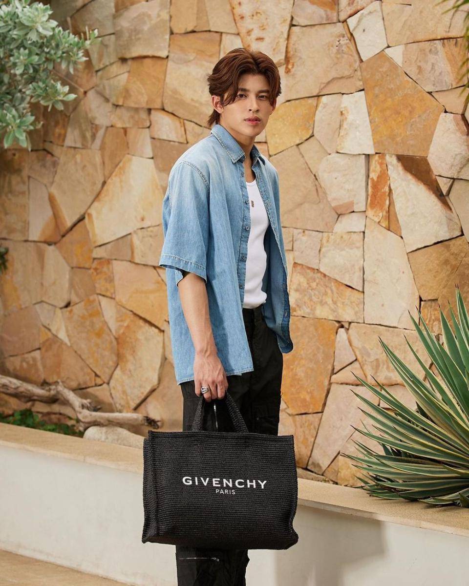 layering outer ala Pond Naravit (instagram.com/ppnaravit)