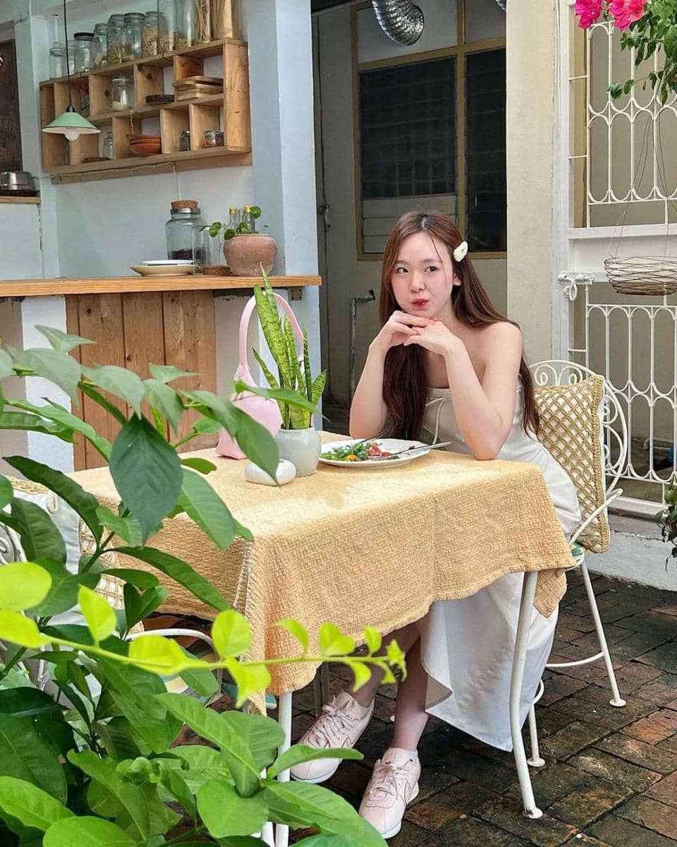 June Wanwimol (instagram.com/junewanwimol19)