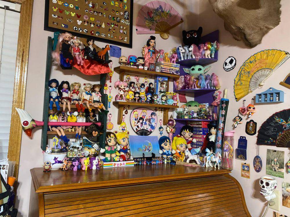 potret koleksi Sailor Moon (reddit.com/user/carriexann)