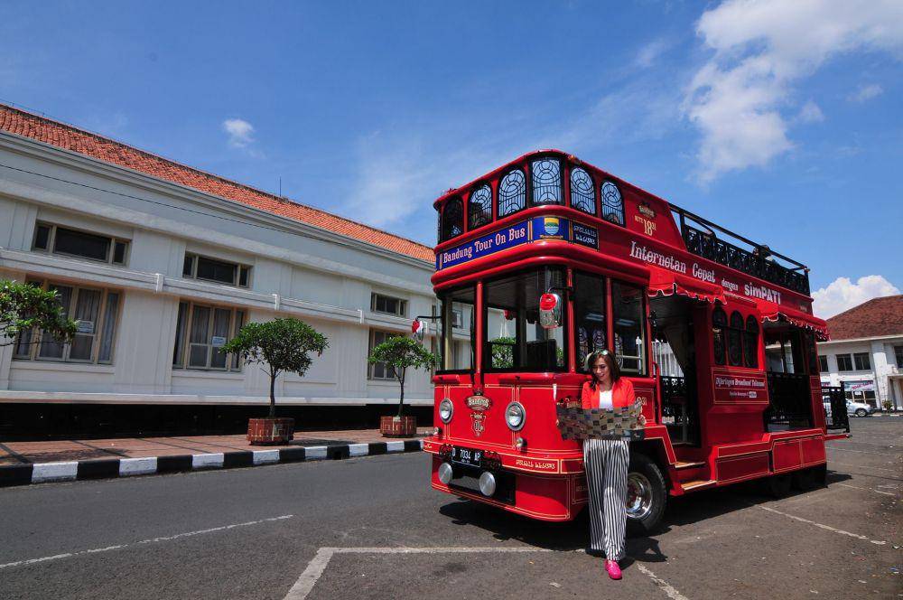 Gambar bus bandros