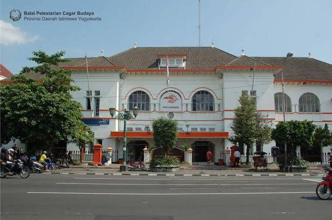 Potret Gedung Pos Besar Yogyakarta (kebudayaan.kemdikbud.go.id)