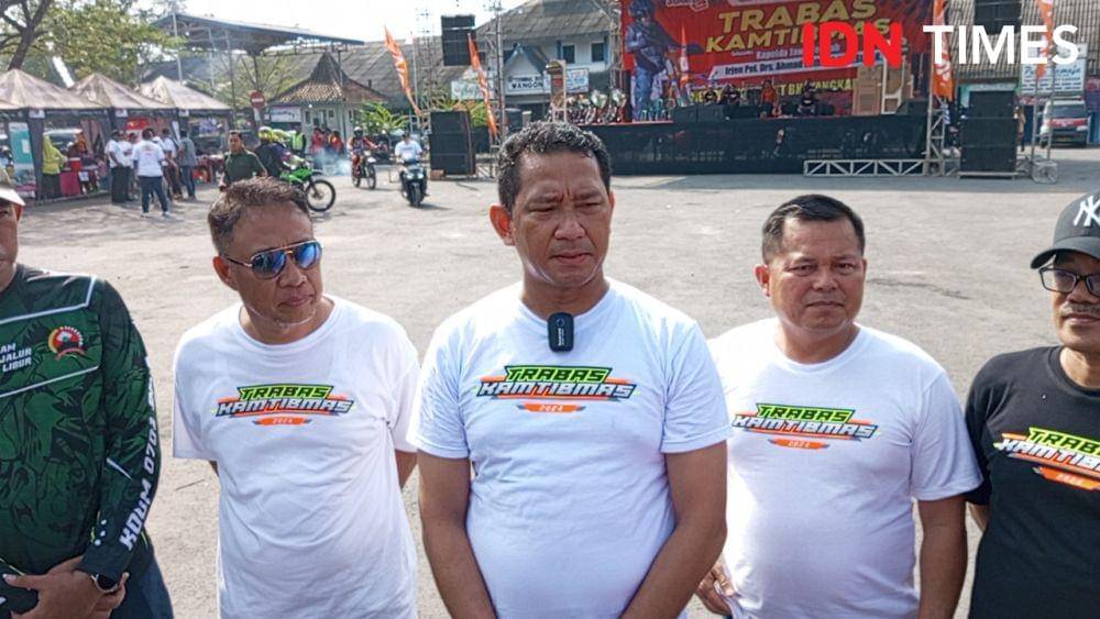 Kapolresta Banyumas Kombes Pol Eddy Suranta Sitepu bersama forkopimda usai lepas tim trabas, Minggu (24/6/2024).(IDN Times/Cokie Sutrisno)