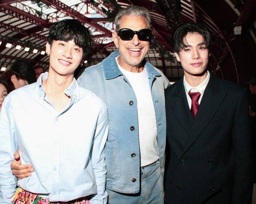 potret Tay Tawan dan Phuwin Tangsakyuen di Paris Fashion Week (instagram.com/gmmtv)