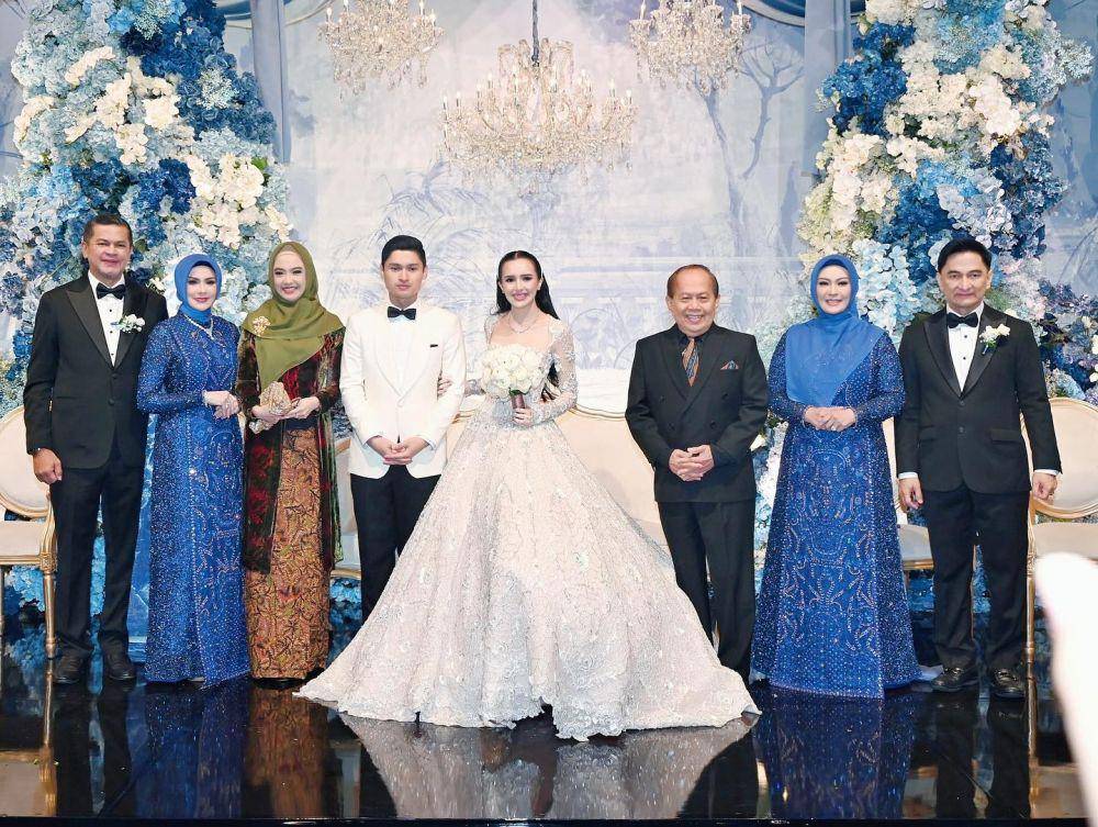 gaya resepsi nikah Beby Tsabina (instagram.com/ingrid_kansil)