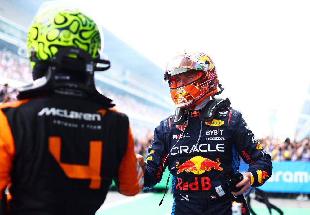 Lando Norris dan Max Verstappen di GP Spanyol 2024. (twitter.com/redbullracing)