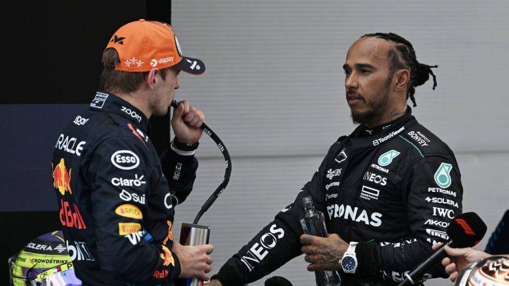 Max Verstappen dan Lewis Hamilton di GP Spanyol 2024. (twitter.com/redbullracing)