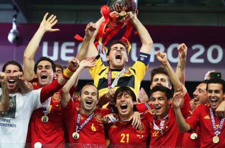 Spanyol juara Euro 2012 (uefa.com)