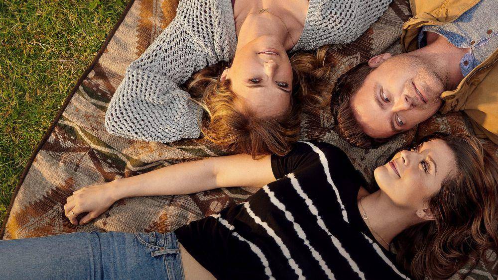 cuplikan film You Me Her (dok. Netflix/You Me Her)