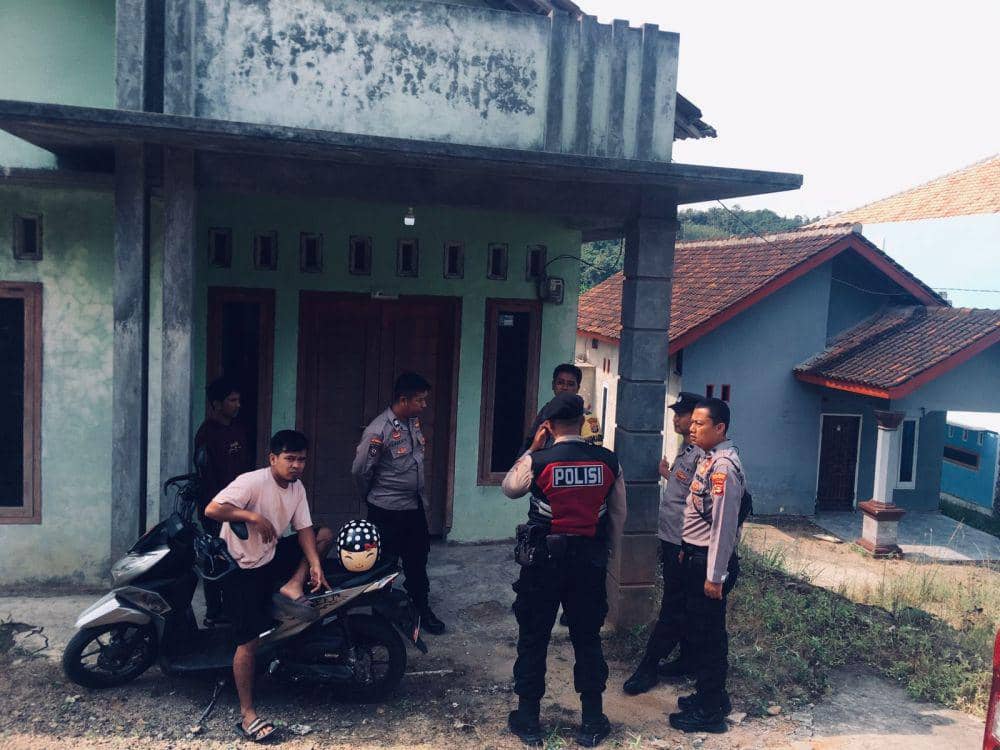 Warga Pringsewu Ditemukan Tak Sadarkan Diri di Ruang Salat Rumah