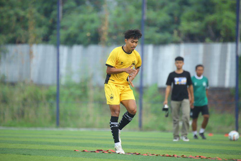 Pemain PSIS Semarang sedang jalani latihan rutin. (dok. PSIS)