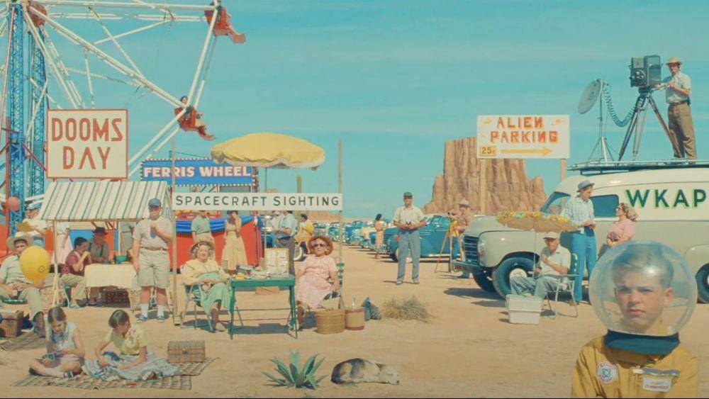 cuplikan film Asteroid City (dok. American Empirical Pictures/Asteroid City)