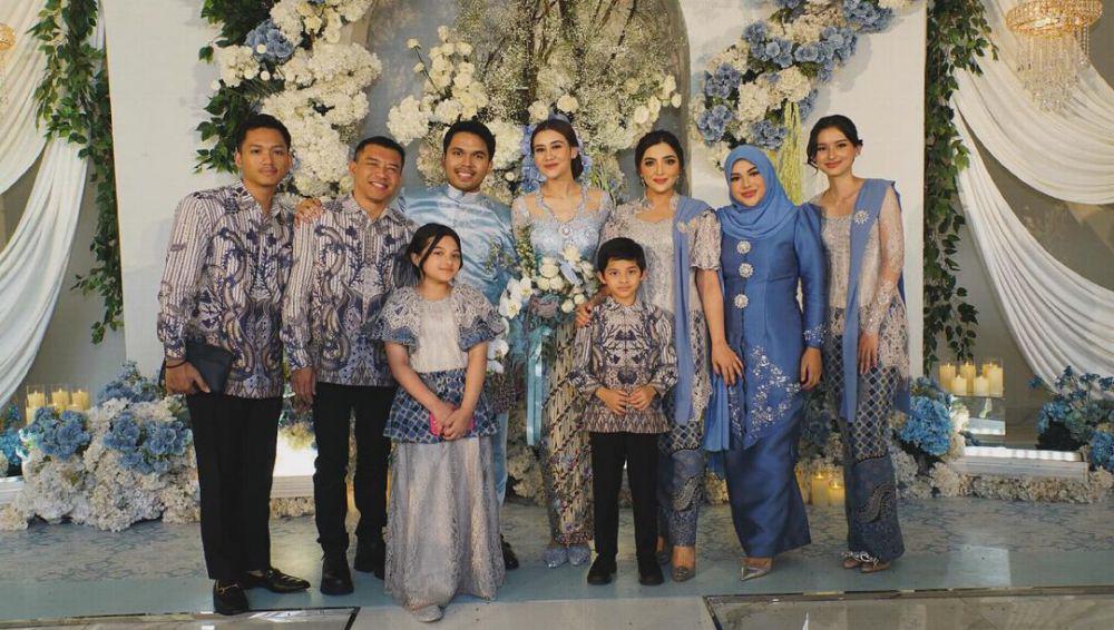 7 Potret Keluarga Anang–Ashanty di Lamaran Aaliyah dan Thariq