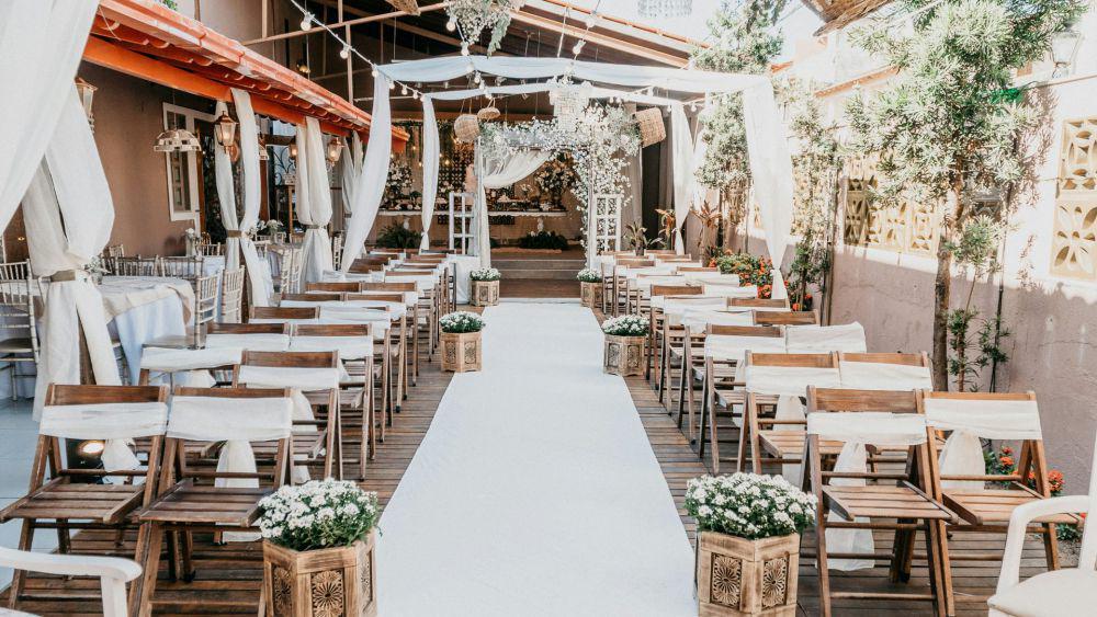 7 Inspirasi Dekorasi Intimate Wedding Indoor dan Outdoor