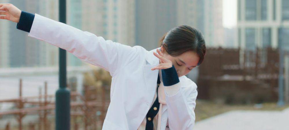 Kim Chae Eun di Dreaming of a Freaking Fairy Tale (dok. TVING/Dreaming of a Freaking Fairy Tale)