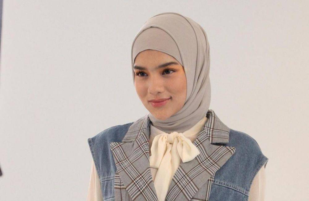 potret Davina Karamoy, pemeran Rani dalam film Ipar Adalah Maut. (instagram.com/davinaakaramoy)