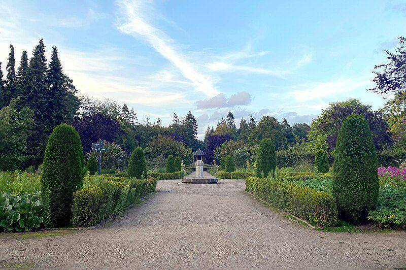 potret salah satu taman yang ada di Altonaer Volkspark (commons.wikimedia.org/Minderbinder)