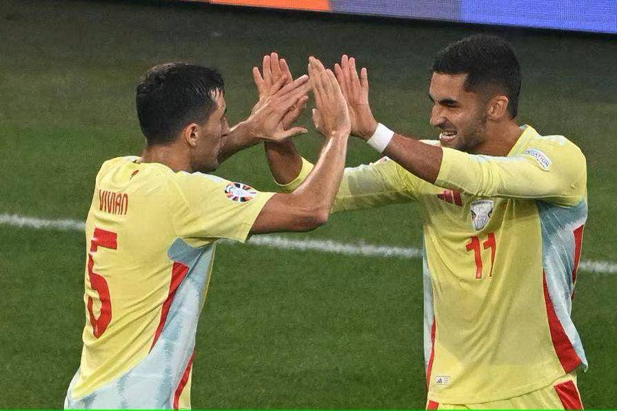 Kandaskan Albania, Spanyol Mantap ke 16 Besar sebagai Juara Grup B