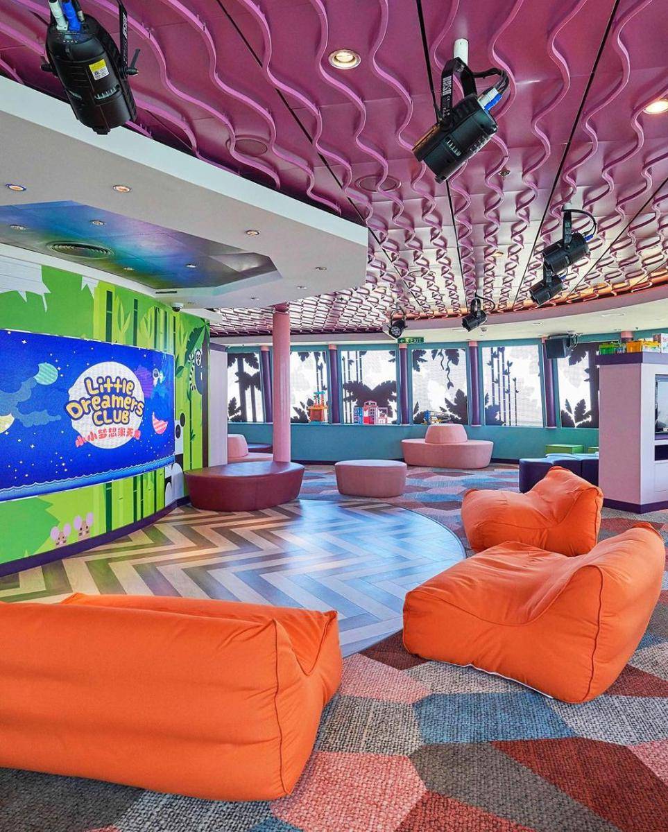 Kapal Pesiar Resorts World One (instagram.com/jktbucketlist)