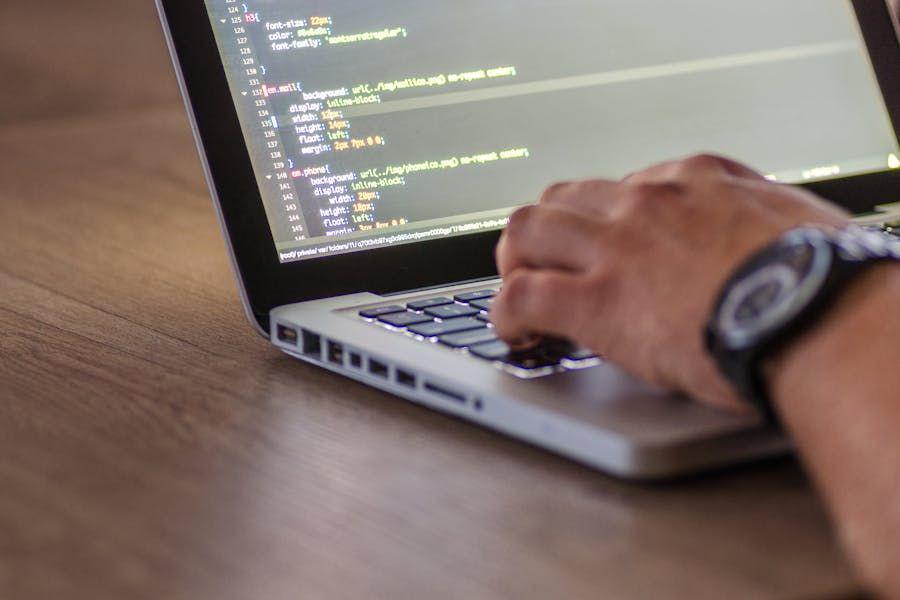 6 AI untuk Coding yang Bisa Bantu Pemrograman agar Lebih Mudah