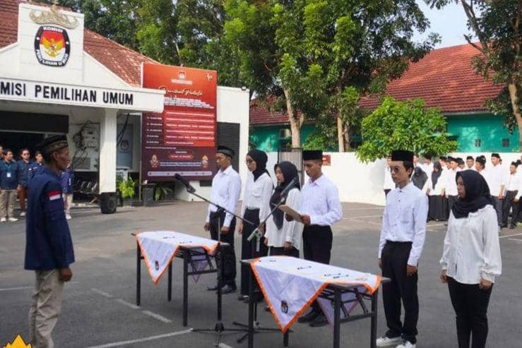 Pelantikan Pantarlih KPU Kota Bandar Lampung. (Dok. KPU Bandar Lampung).