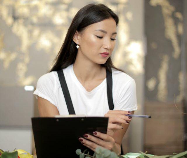 4 Cara Atasi Kesedihan Berlarut saat Bisnis Mulai Sepi Pembeli