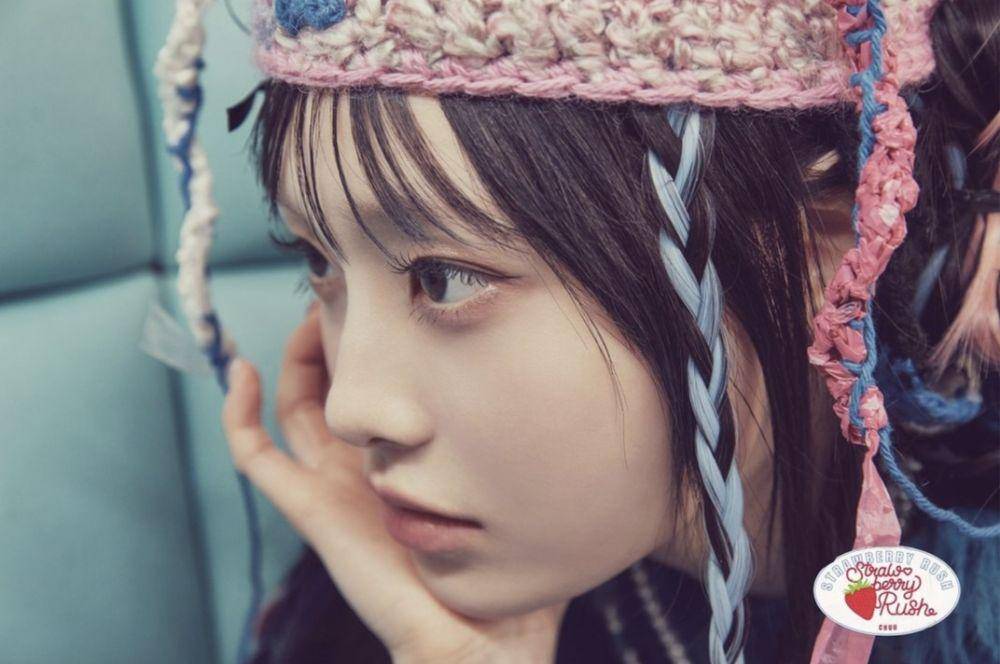 potret Chuu di mini album Strawberry Rush (instagram.com/chuu_atrp)