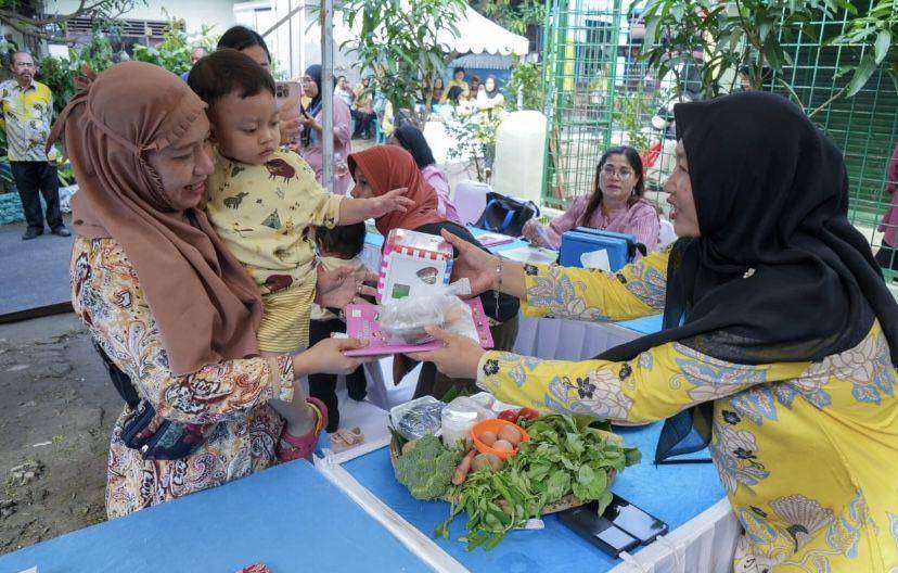 Kegiatan pemantauan, pengukuran dan intervensi serentak percepatan penurunan stunting kota Medan di lokasi Posyandu Cendrawasih (Dok. Diskominfo Medan)