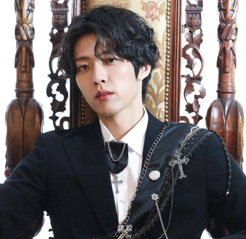 potret Sungyeol INFINITE (Instagram.com/sungyeol_827)