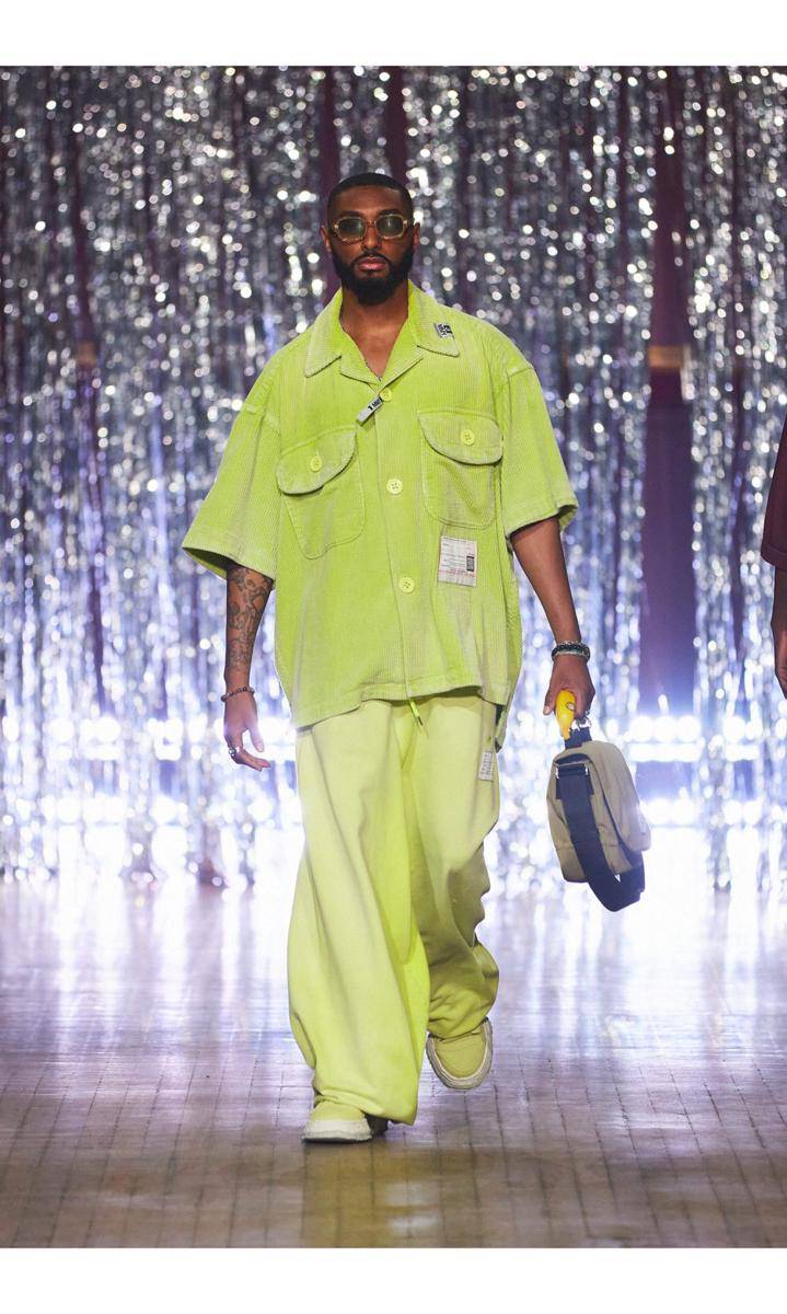 Mihara Yasuhiro S/S '25 di Paris Fashion Week Menswear 2024 (dok. Mihara Yasuhiro)