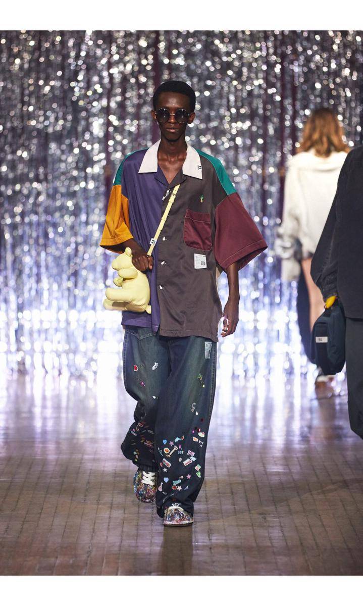 Mihara Yasuhiro S/S '25 di Paris Fashion Week Menswear 2024 (dok. Mihara Yasuhiro)