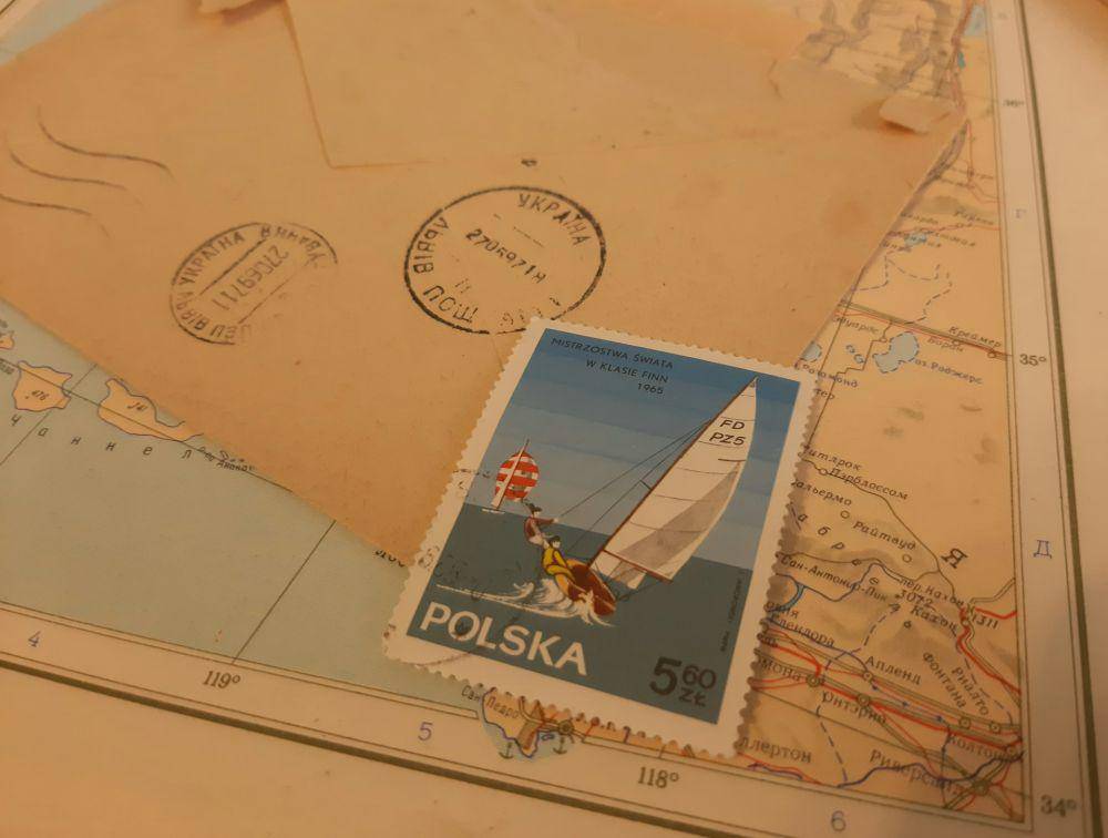 ilustrasi prangko (unsplash.com/Маk Каmmerer)